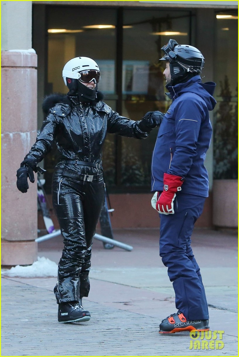 Photo: katy perry aspen january 2019 03 | Photo 4204698 | Just Jared