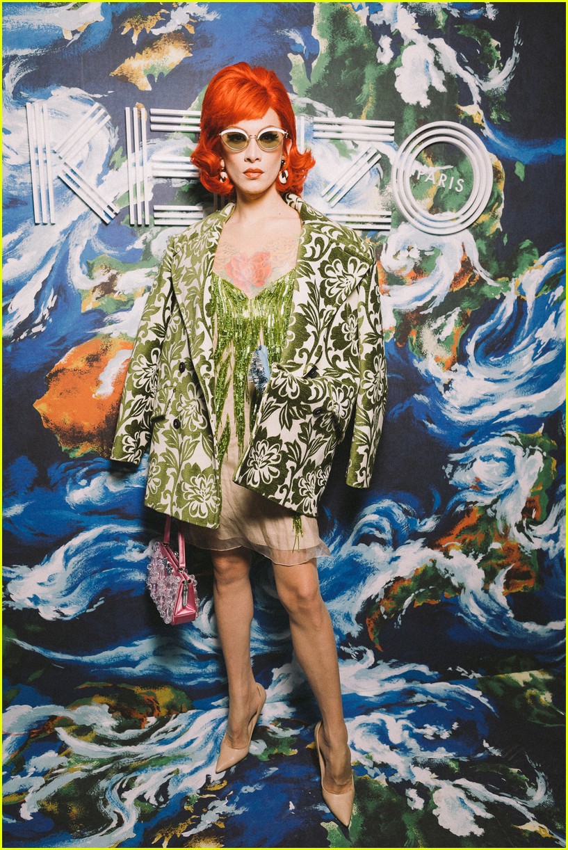 J Balvin, Maisie Williams & Winnie Harlow Attend Kenzo Show During