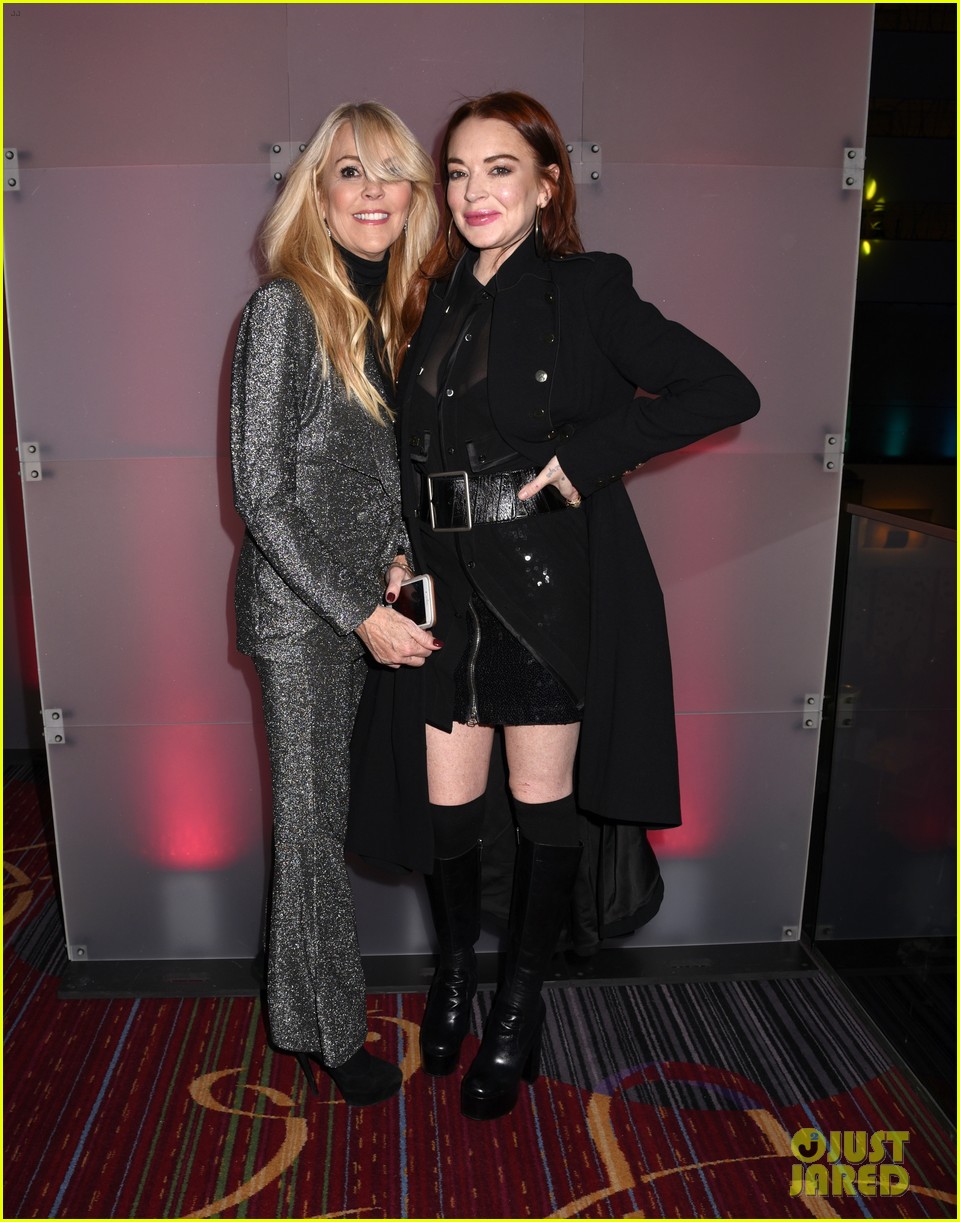 Lindsay Lohan & Robin Thicke Attend Marriott Marquis' New Year's Eve