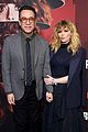 natasha lyonne amy poehler hit the red carpet at russian doll premiere 02