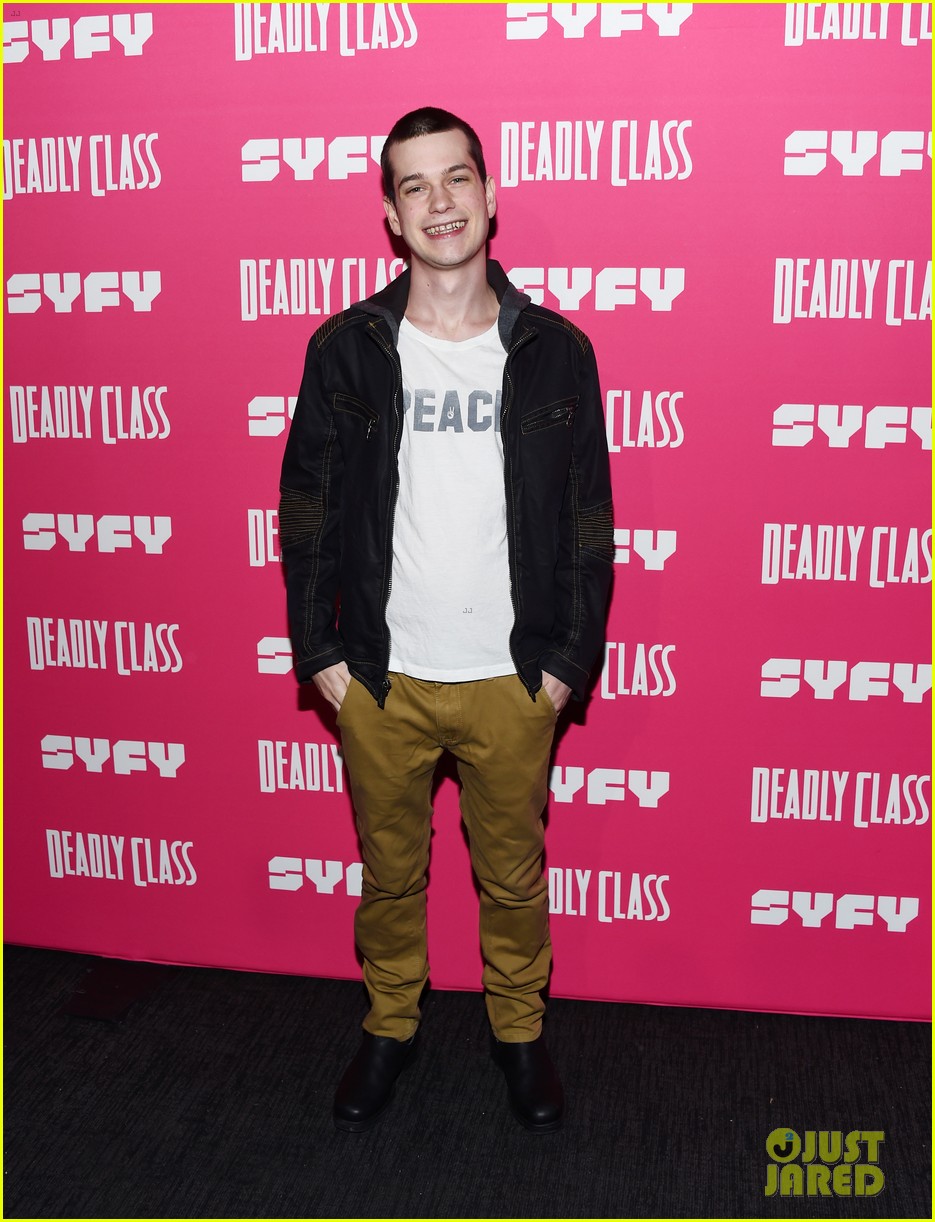 Photo: janel parrish supports lana condor at deadly class premiere 17