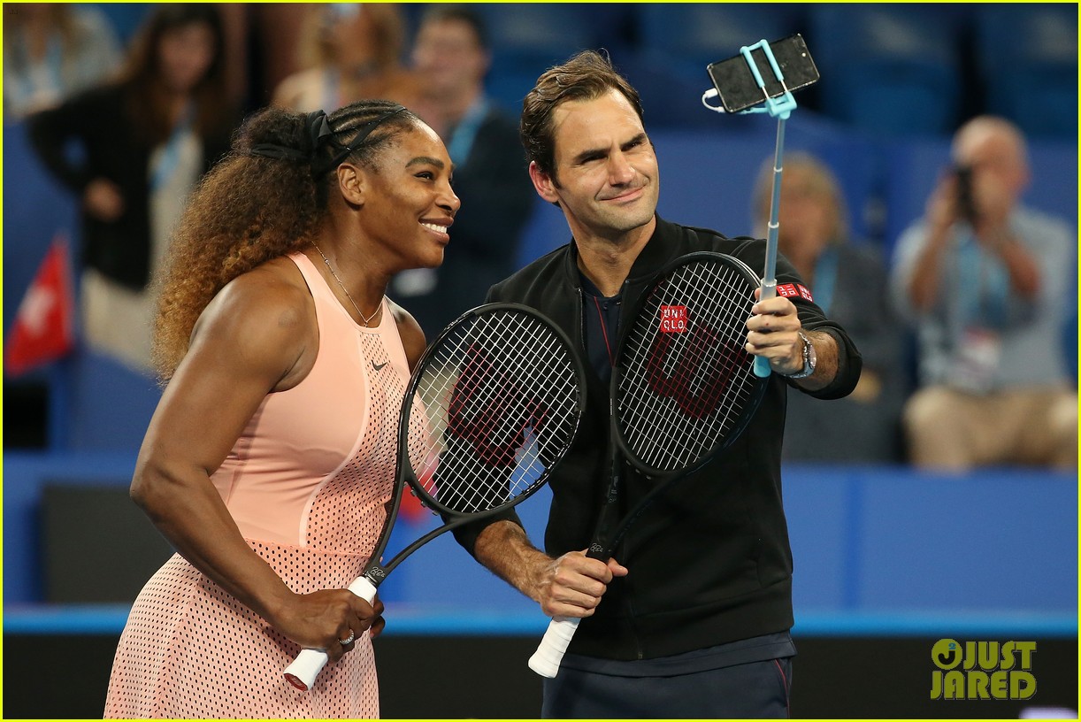 Roger Federer Defeats Serena Williams in Mixed Doubles Match at Hopman