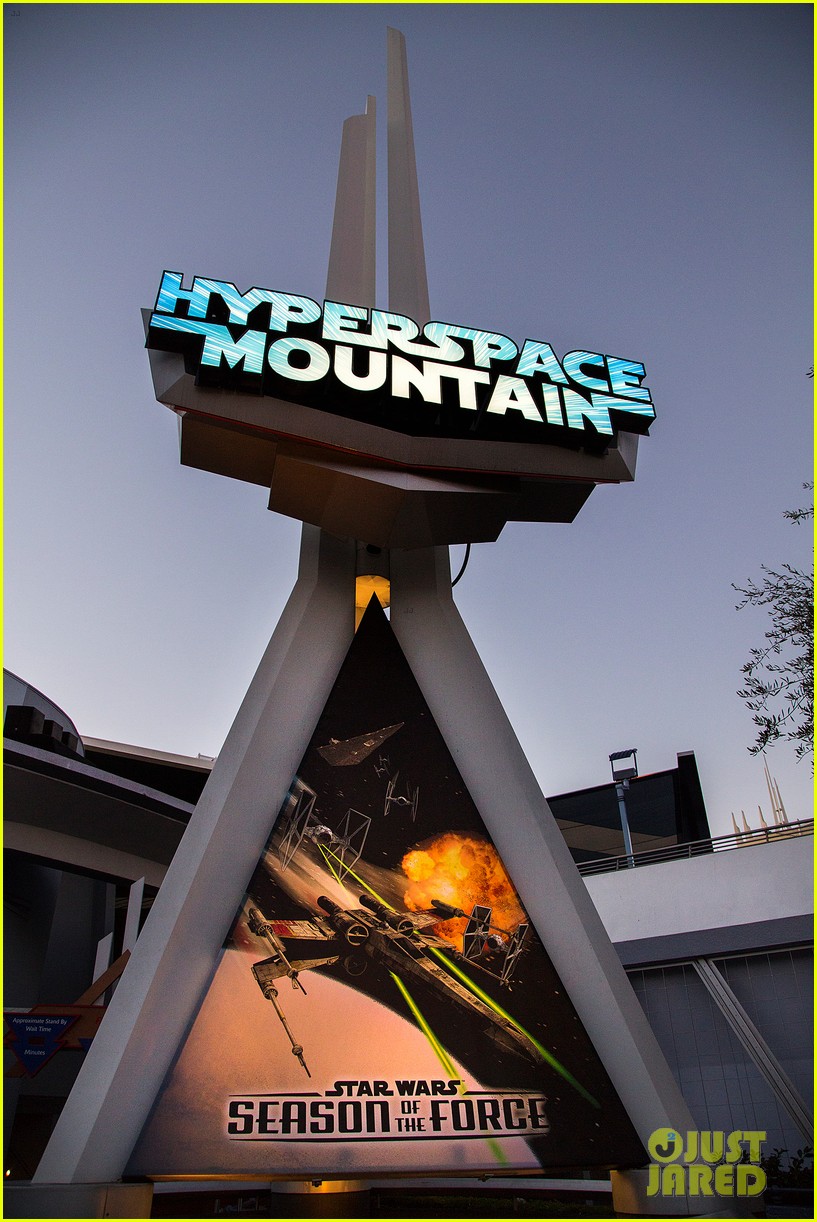Space Mountain Rider Jumps Off Ride at Disneyland Photo 4221173