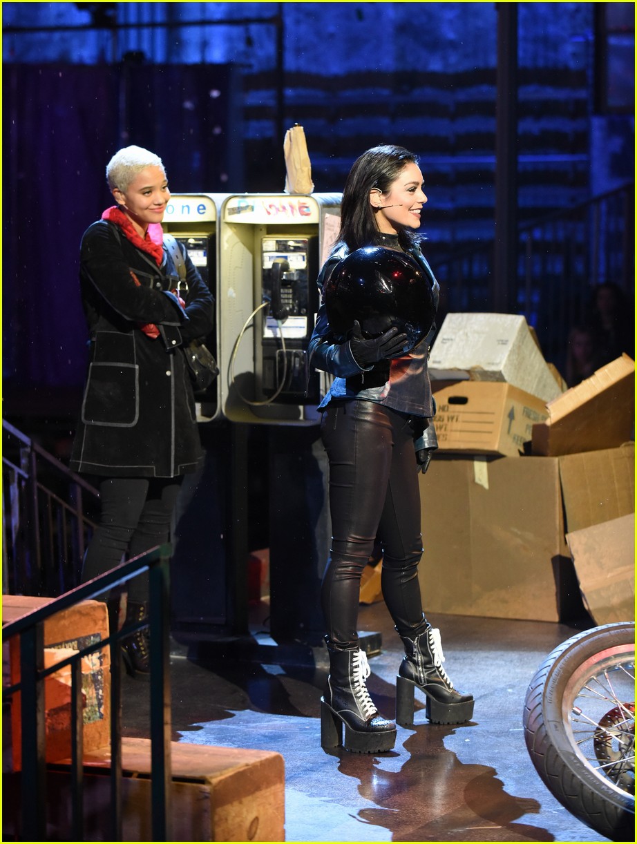 'Rent Live' Watch Vanessa Hudgens & Kiersey Clemons Sing 'Take Me or