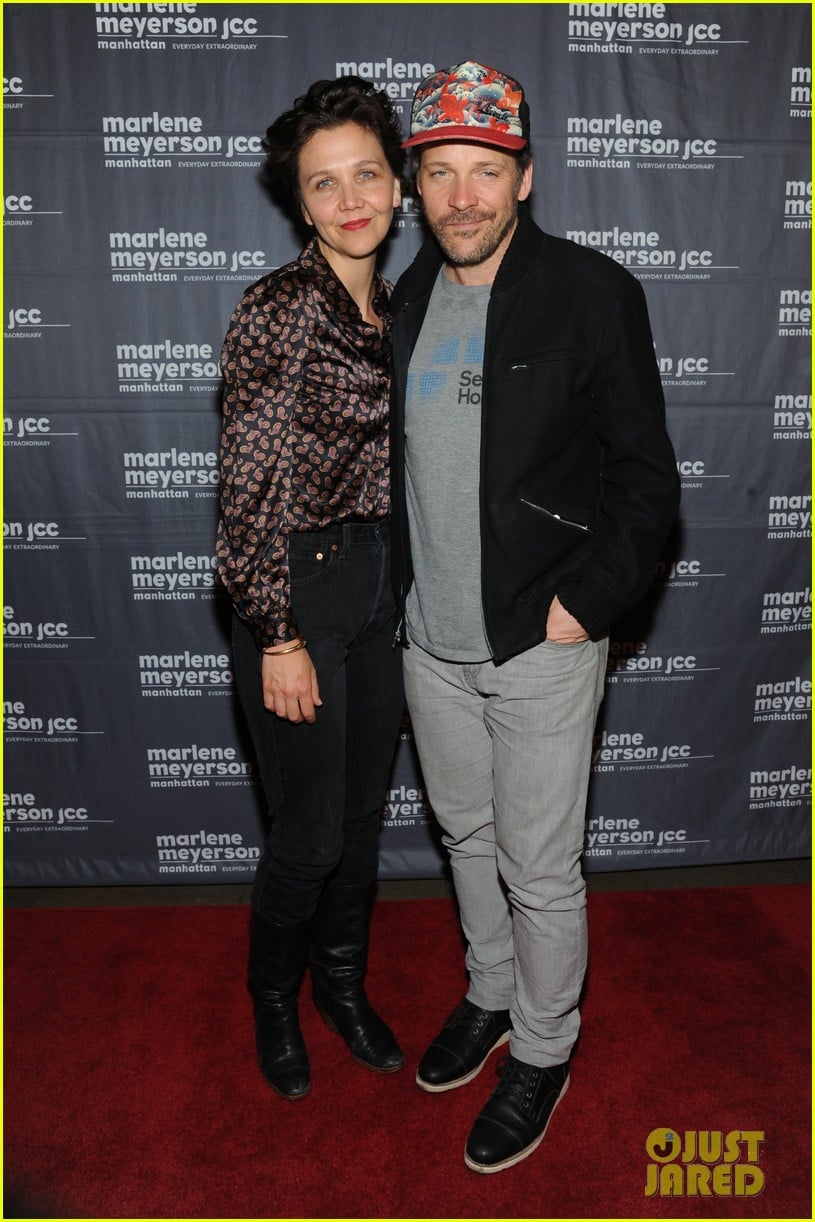 Emily Blunt & Emily Mortimer Reunite at 'To Dust' Premiere!: Photo