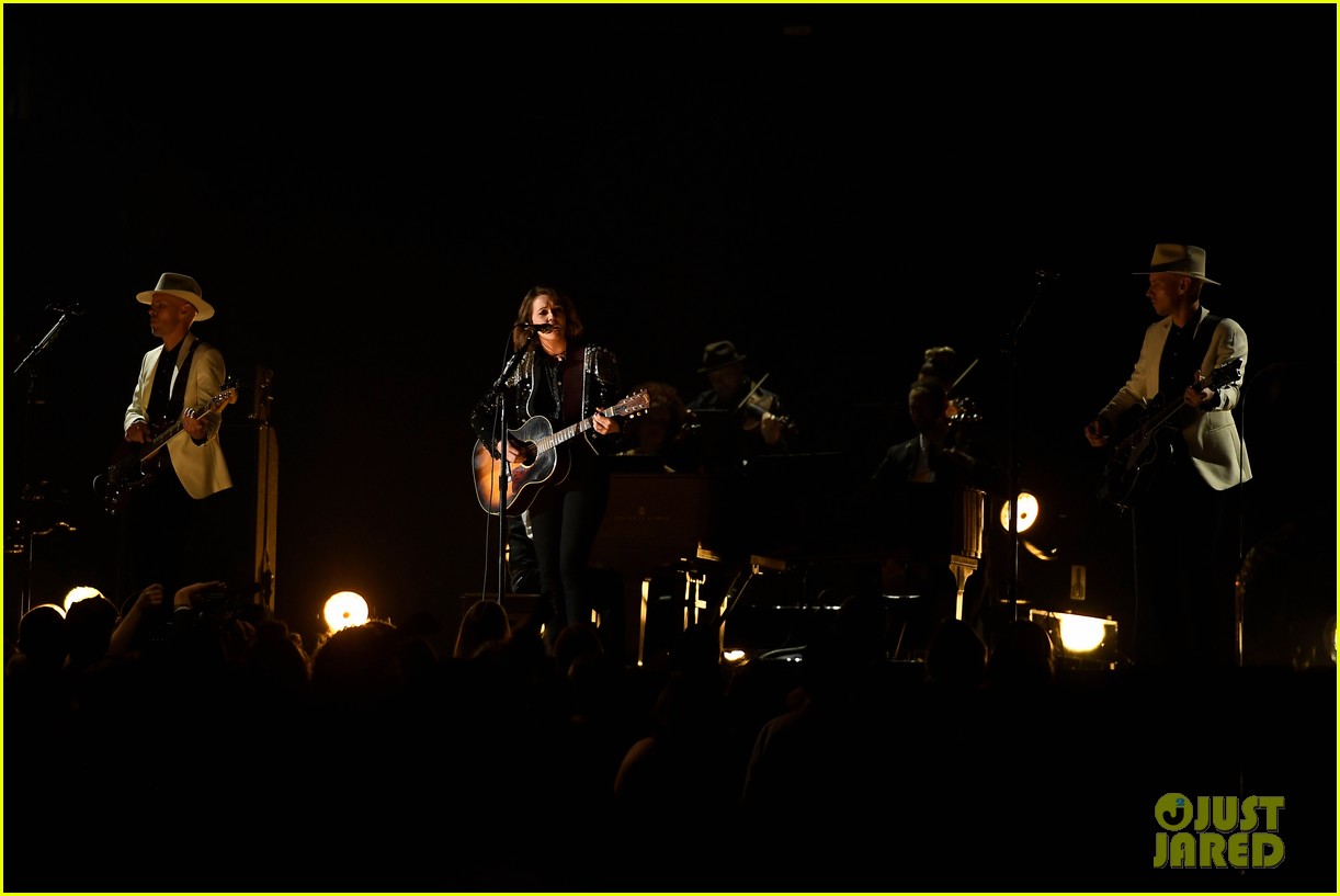 Brandi Carlile Gets Standing Ovation for 'The Joke' Grammys 2019