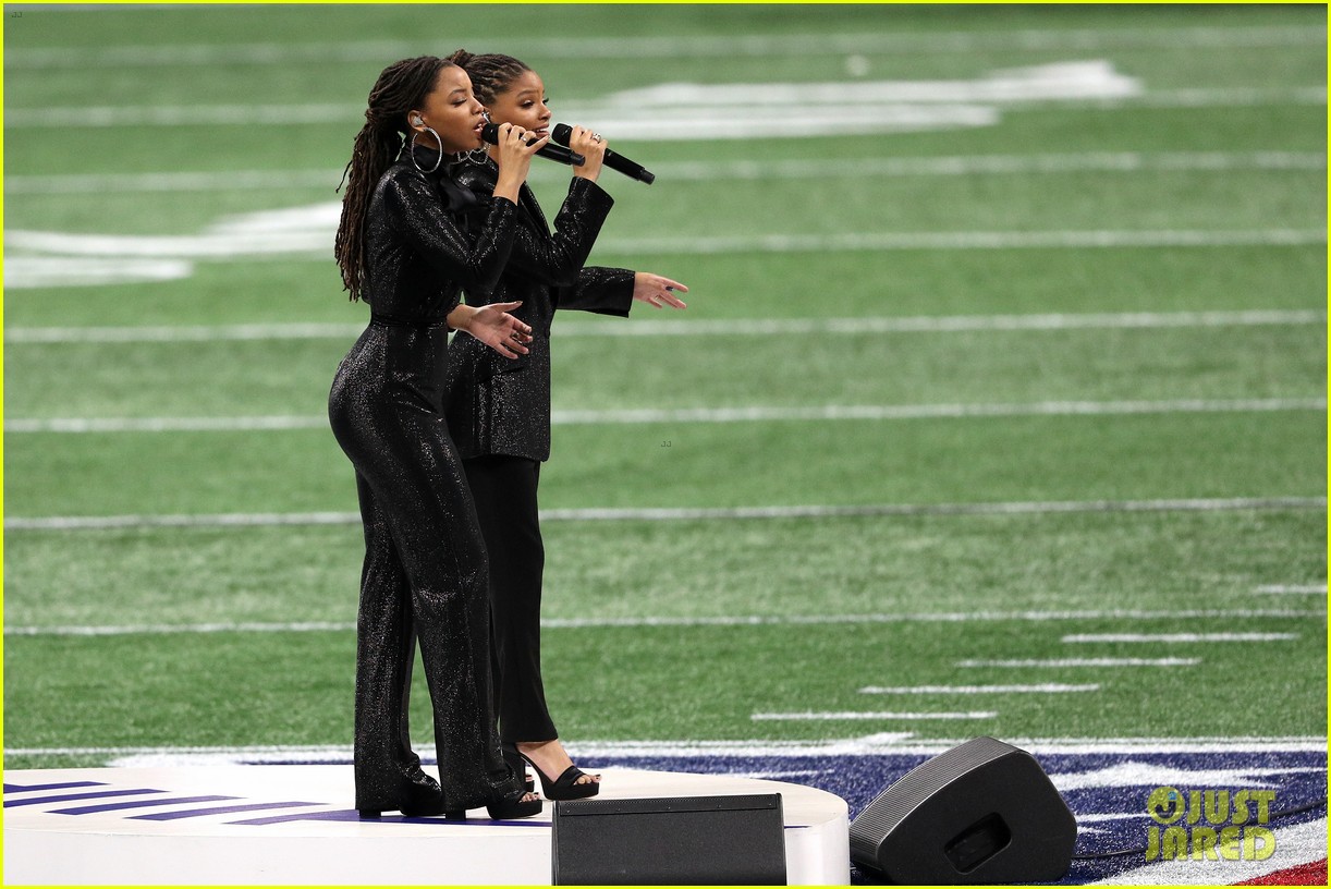 Chloe x Halle Sing 'America the Beautiful' at Super Bowl 2019 (Video