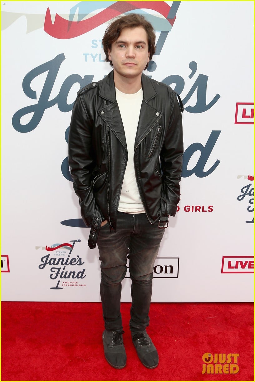 Julianne & Derek Hough Make It a Family Affair at Steven Tyler's