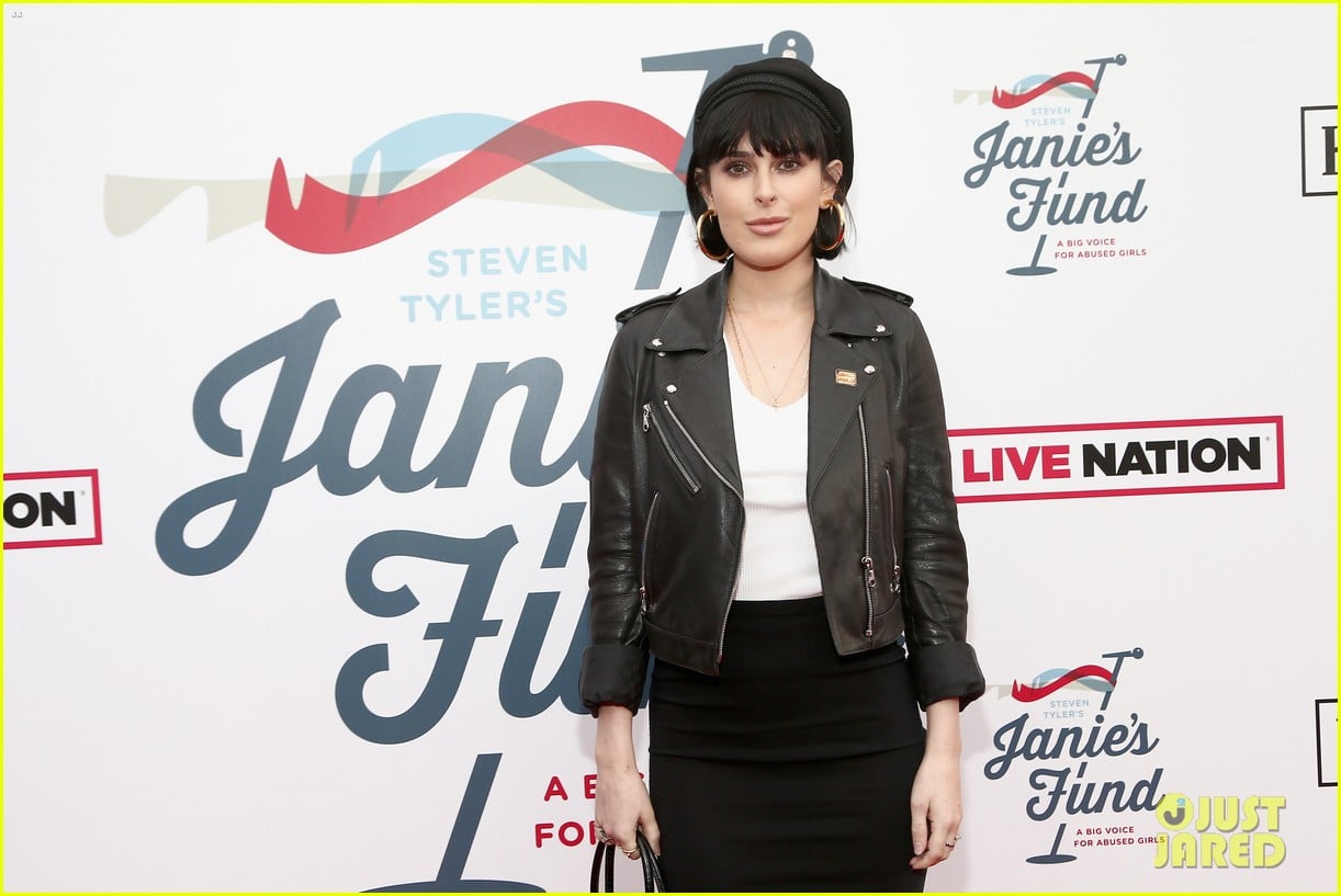 Julianne & Derek Hough Make It a Family Affair at Steven Tyler's