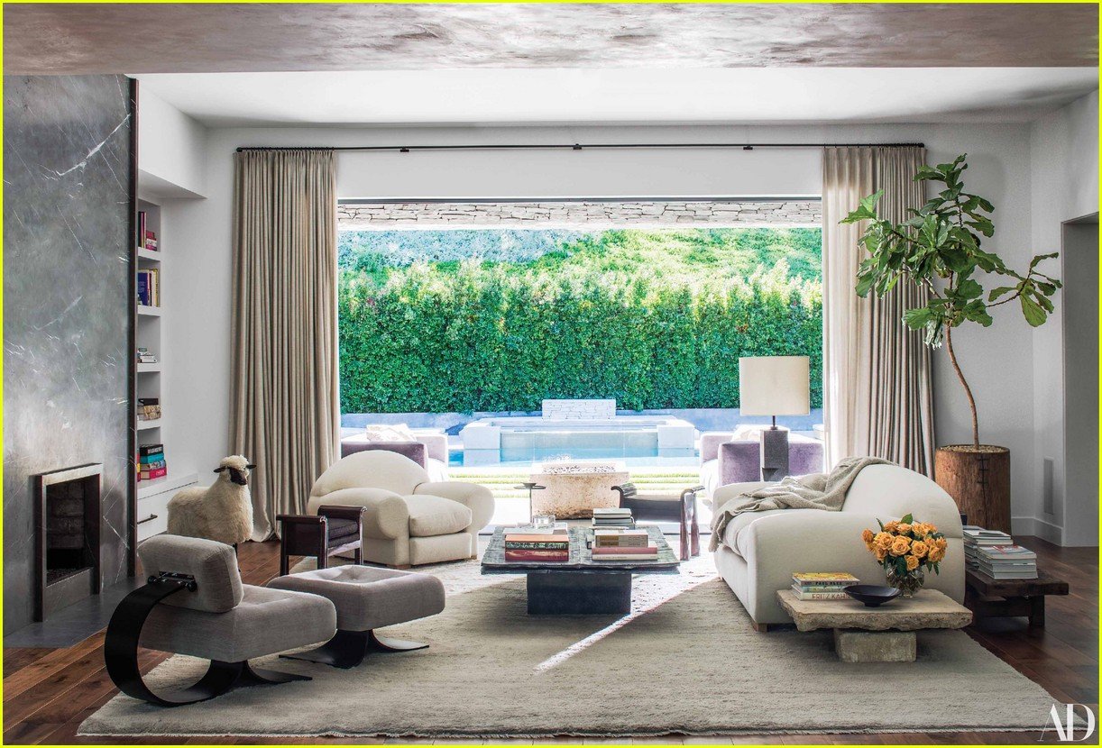 Kylie & Kris Jenner Show Off Their Fabulous Homes! Photo 4223695