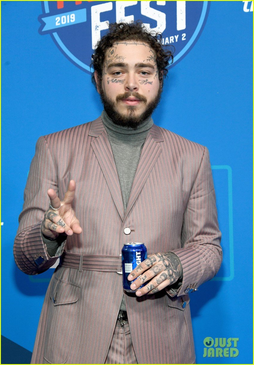 Post Malone Rocks Two Cool Looks at Bud Light's Super Bowl Music Fest!: Photo 4221948 | 2019 Super Bowl Weekend, Aerosmith, Post Steven Tyler, Swae Lee Pictures | Just Jared