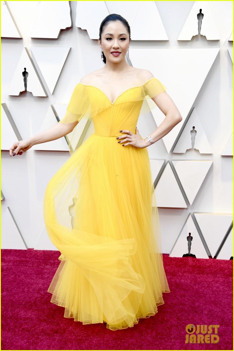 Constance Wu Shows Off Her Custom Versace Dress at Oscars 2019! Photo
