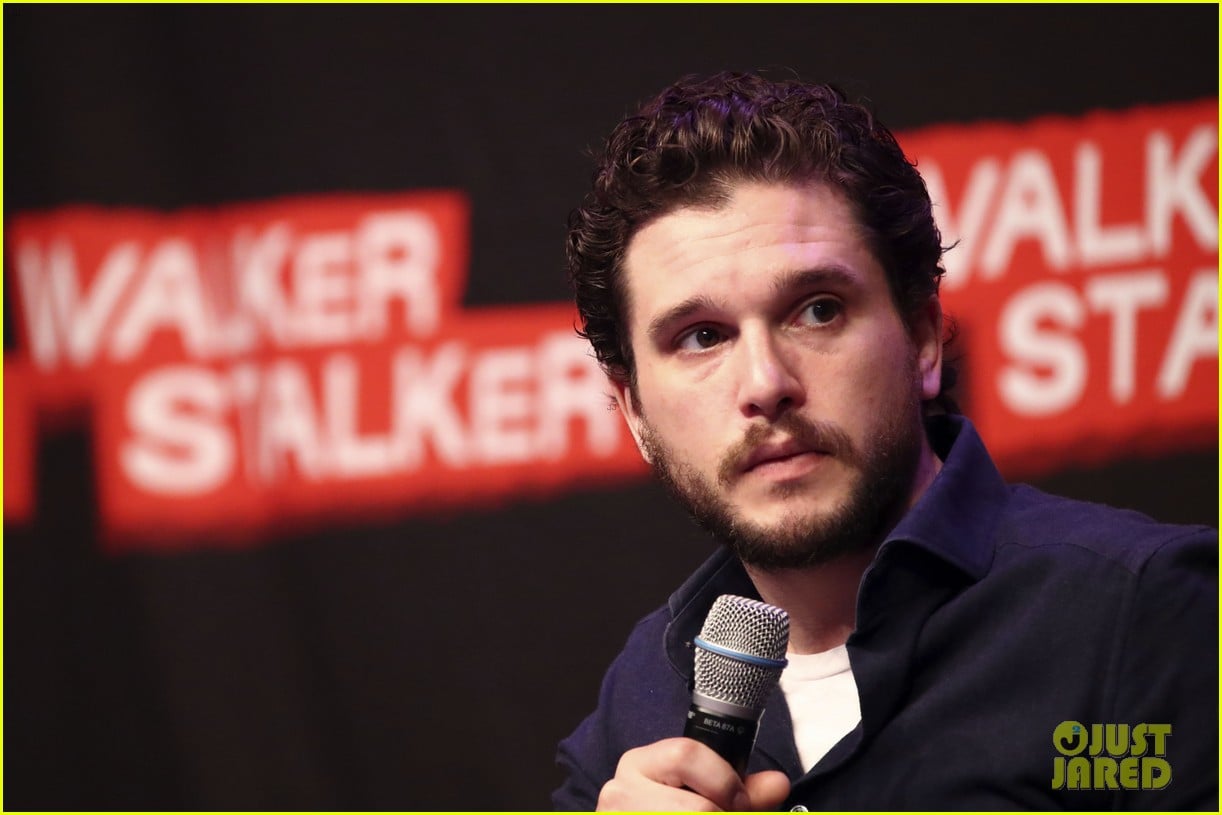 Kit Harington Attends Fan Convention in Berlin! Photo 4261805 Kit