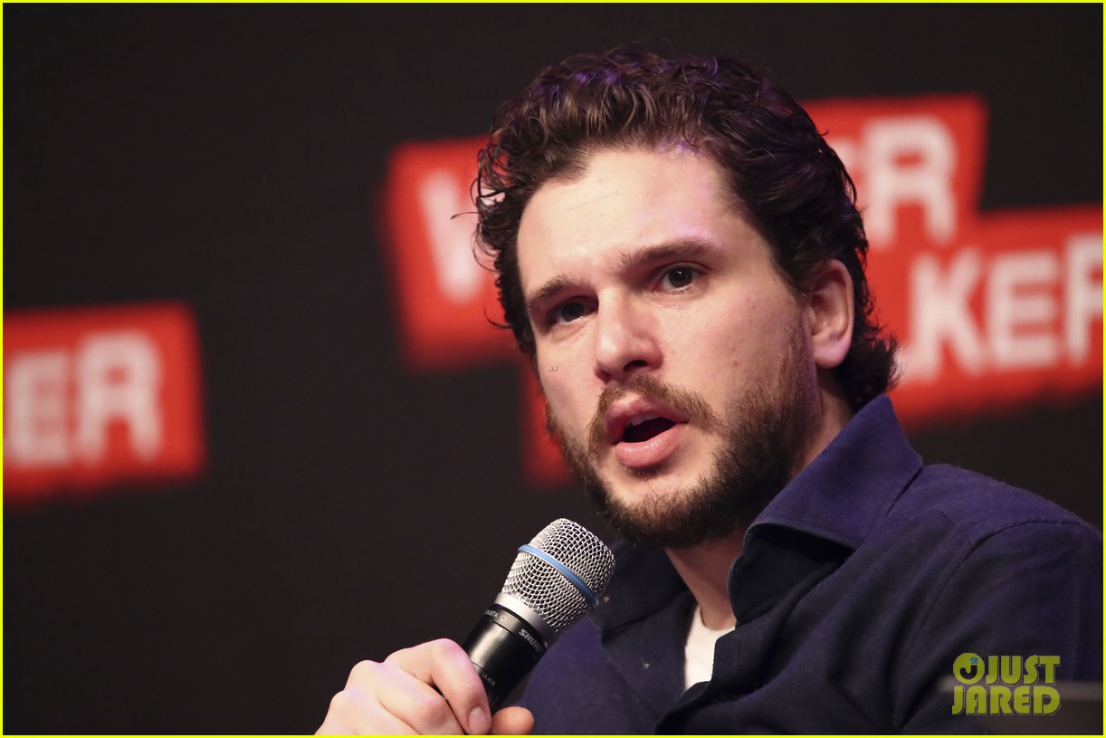 Kit Harington Attends Fan Convention in Berlin! Photo 4261808 Kit