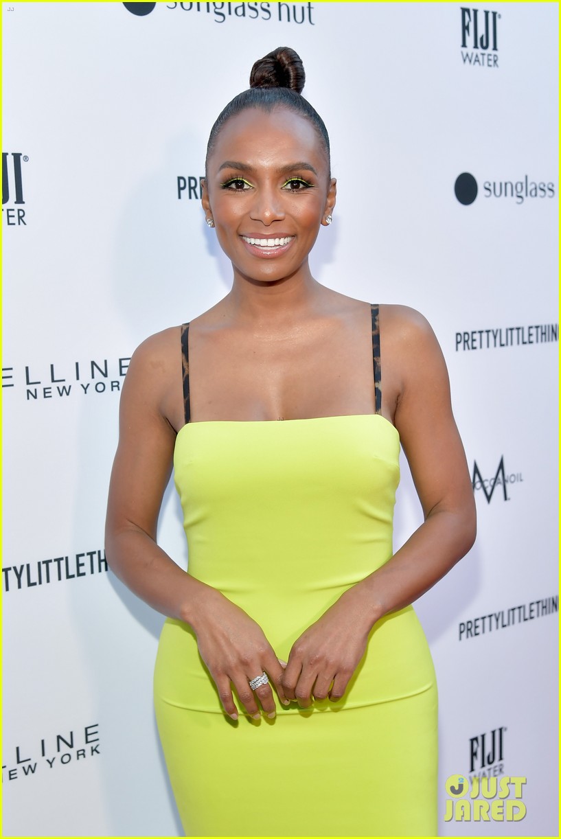 Kate Hudson Joins James Marsden at Daily Front Row Fashion Awards 2019