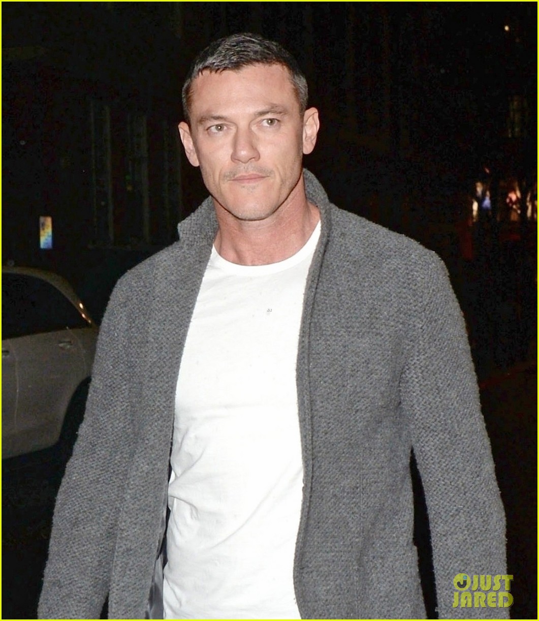 Luke Evans Looks Handsome for Night Out in London Photo 4252322 Luke