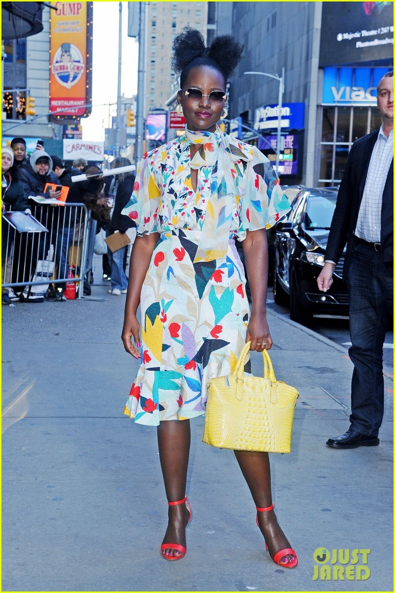 Lupita Nyong'o Accidentally Terrified A Fan At 'Us' Screening! Photo