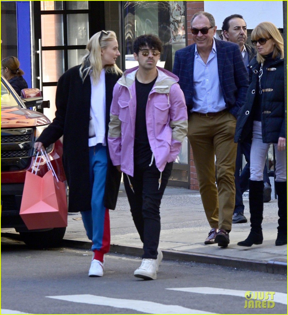 Joe Jonas & Sophie Turner Join Her Parents for Lunch in NYC Photo