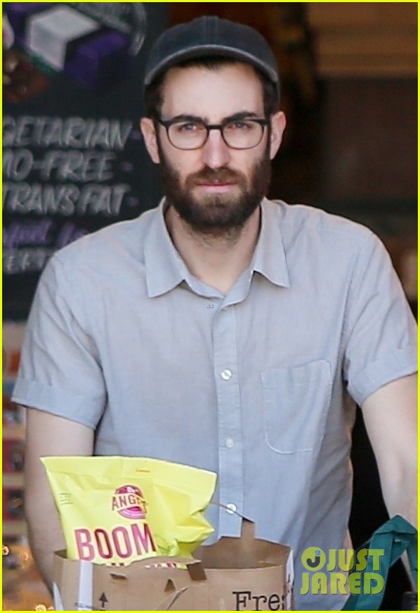 Emma Stone & Boyfriend Dave McCary Do Some Shopping in L.A.: Photo