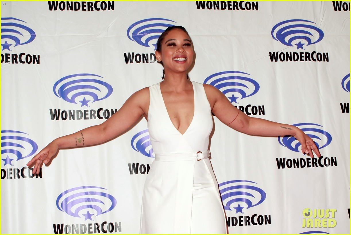 &lsquo;Dark Phoenix&rsquo; Cast Makes Stylish WonderCon 2019 Appearance: Photo