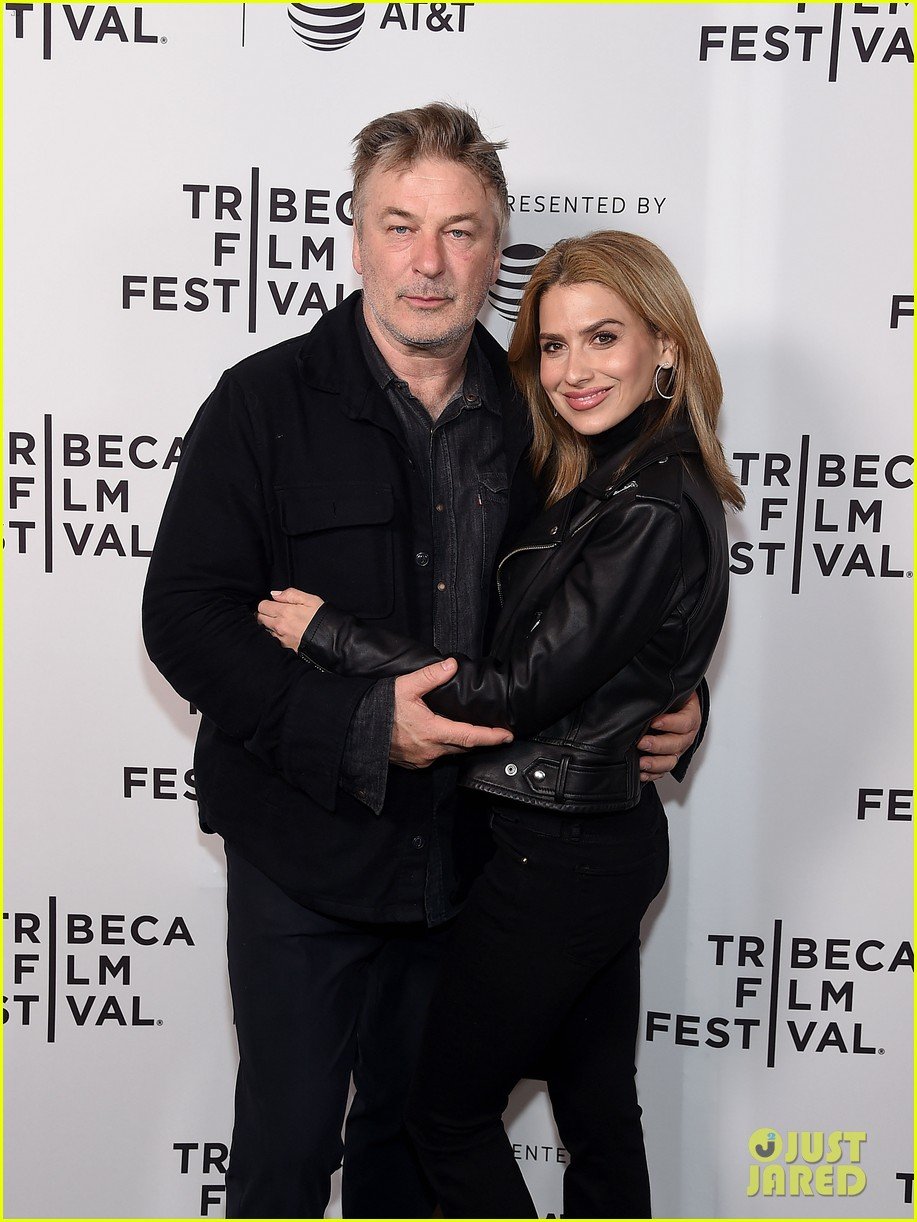 Alec & Hilaria Baldwin Share a Kiss at 'Crown Vic' Screening During