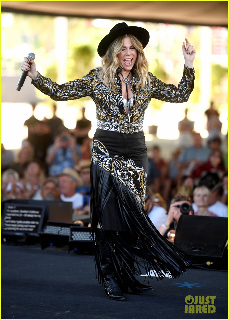 Tom Hanks Supports Rita Wilson as She Performs at Stagecoach! Photo