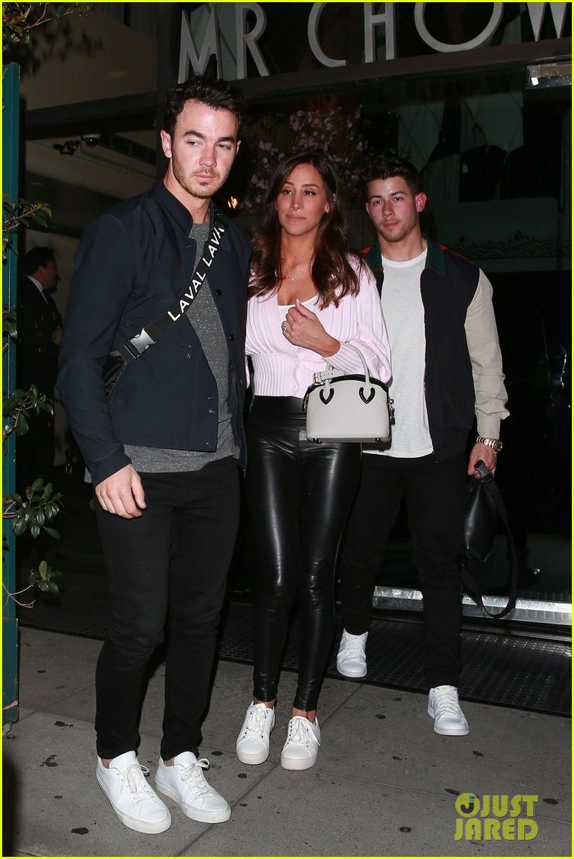 The Jonas Brothers Join Danielle Jonas & Sophie Turner for Dinner