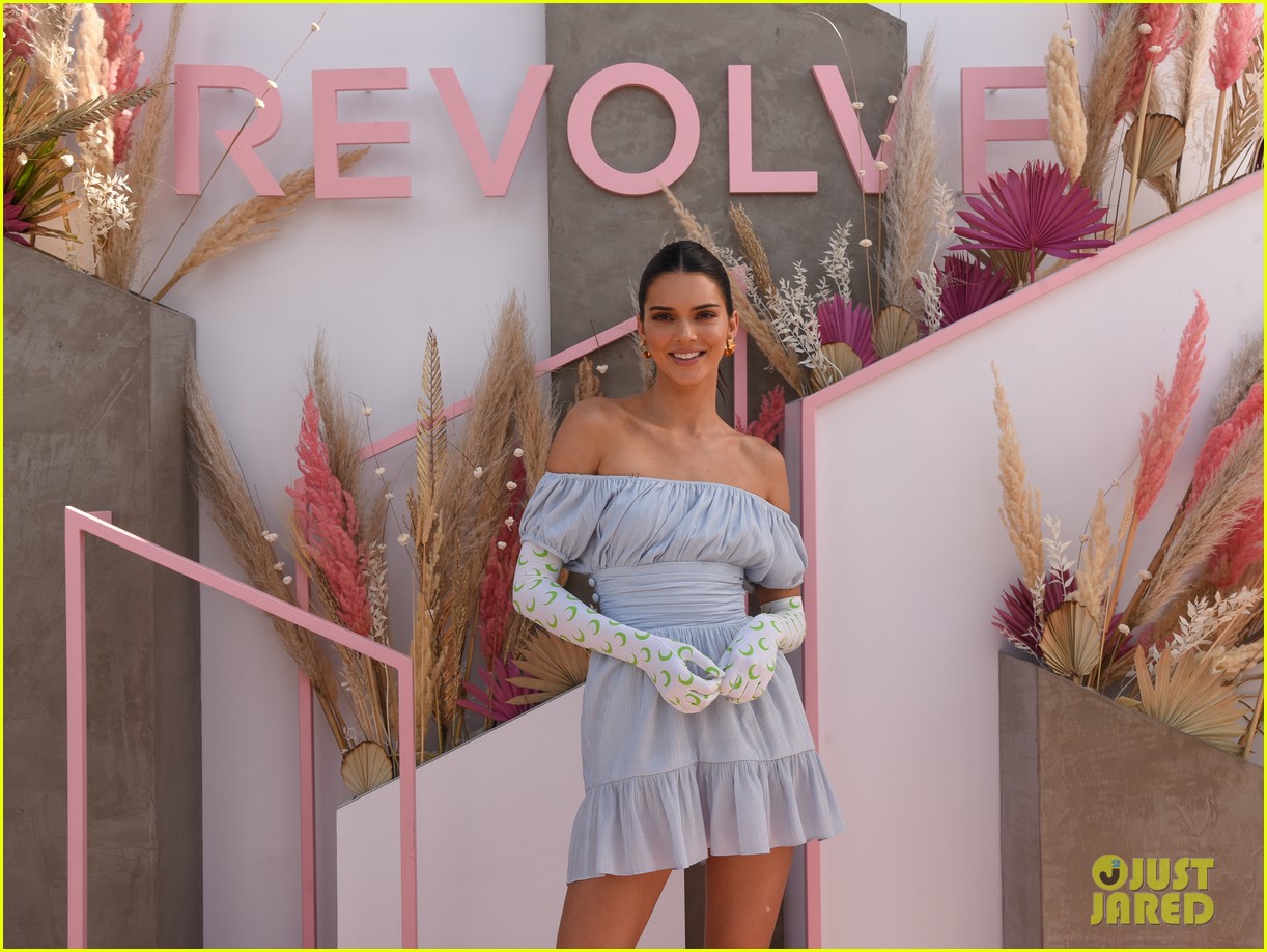 Photo: kendall jenner joan smalls revolve festival 13 | Photo 4273416