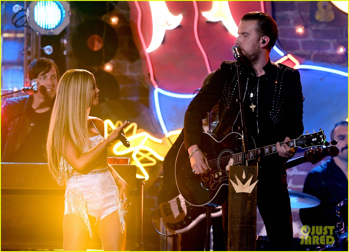 Maren Morris Joins Brothers Osborne for ACM Awards 2019 Performance