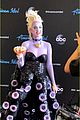 katy perry transforms into ursula for american idol 03