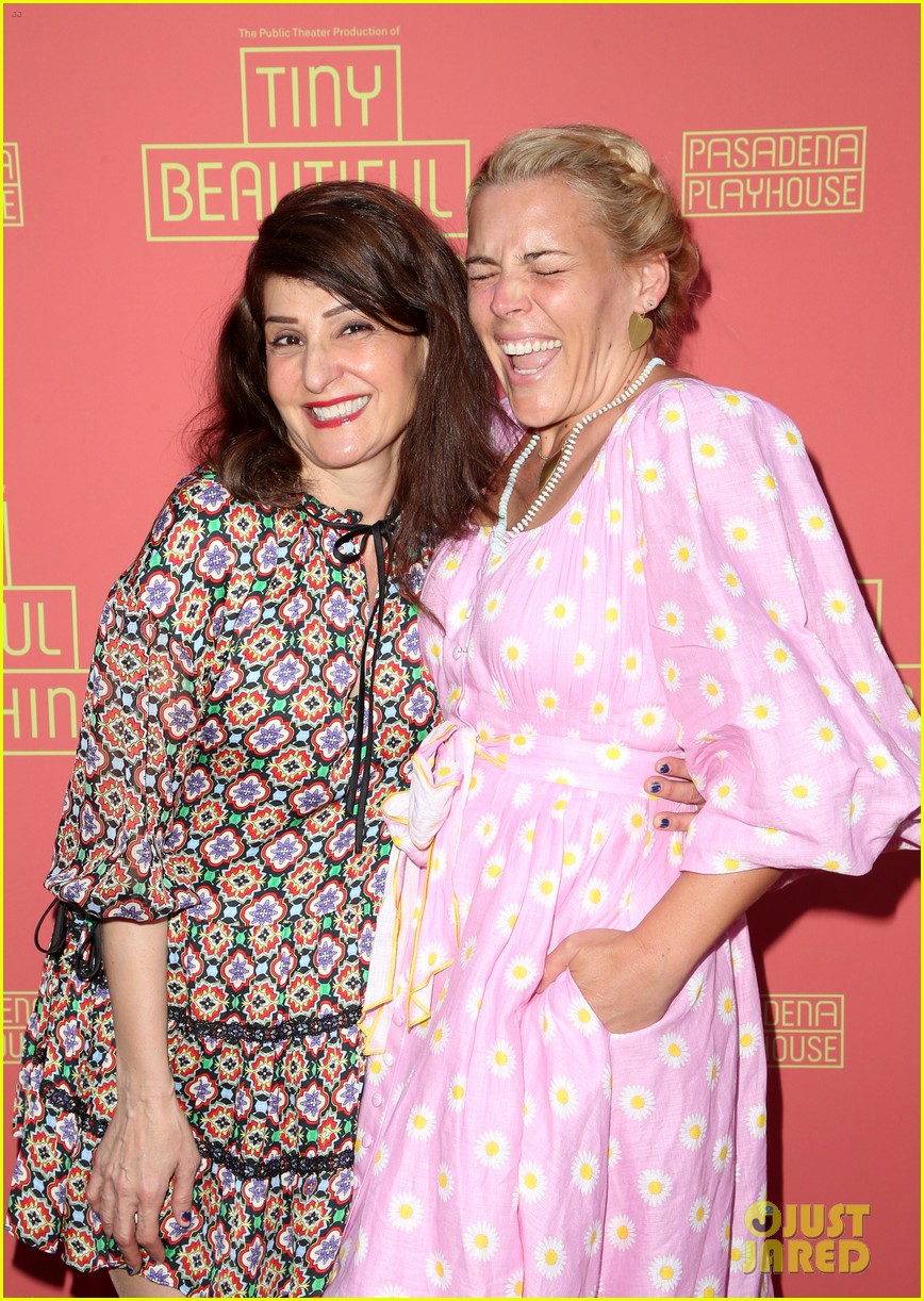 Busy Philipps, Nicole Richie & More Support Nia Vardalos at 'Tiny
