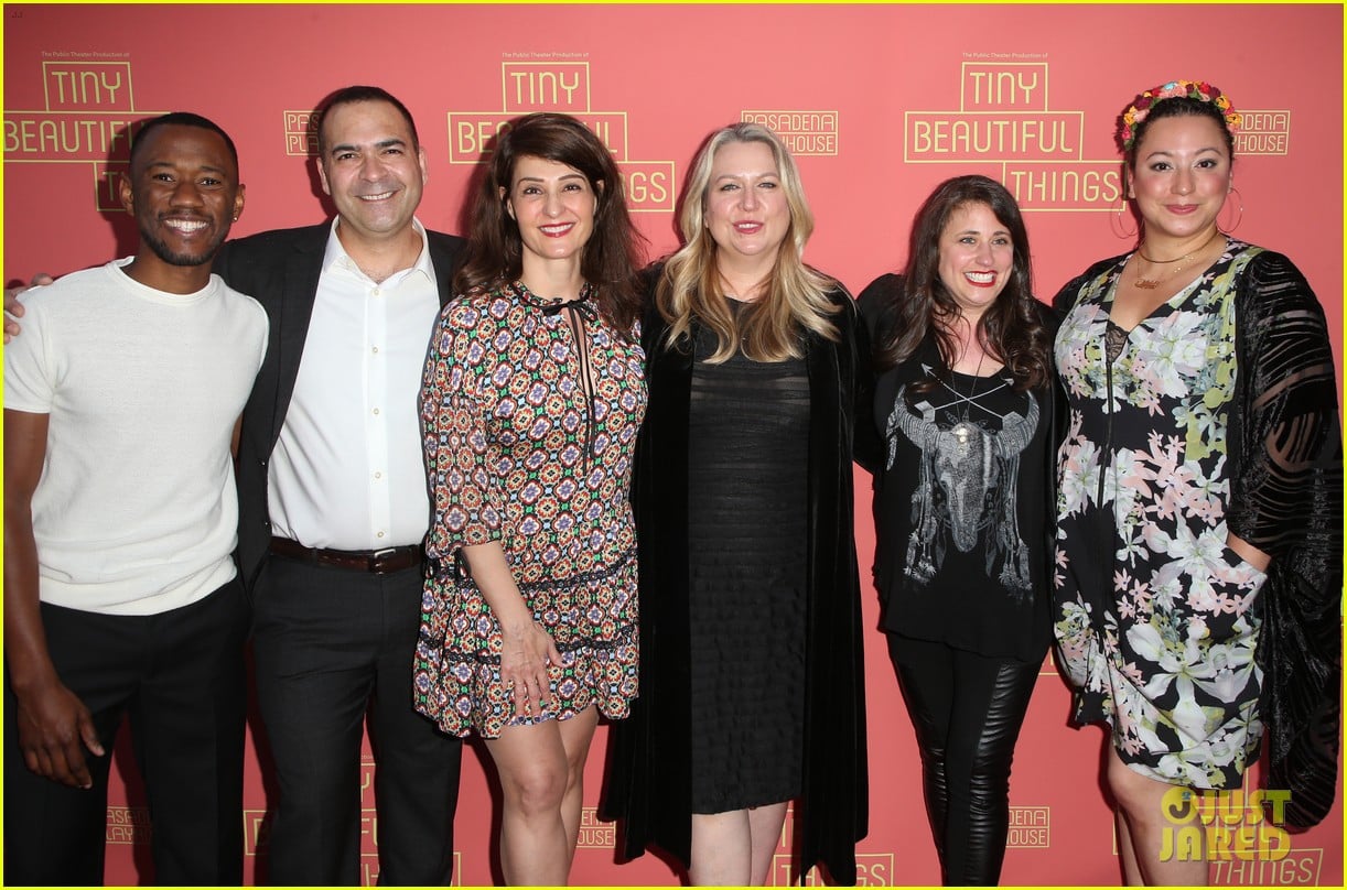 Busy Philipps, Nicole Richie & More Support Nia Vardalos at 'Tiny