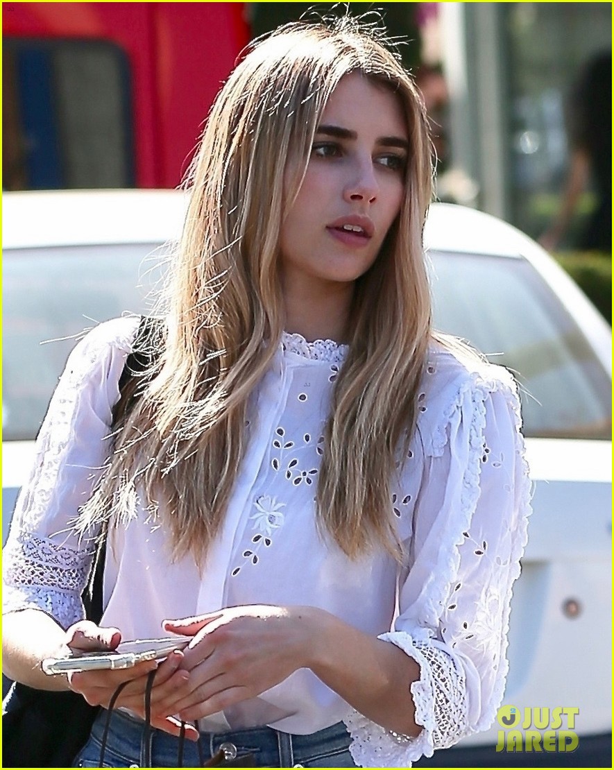 Emma Roberts Debuts Longer, Blonde Hair After Salon Trip!: Photo 4277246 |  Emma Roberts Pictures | Just Jared