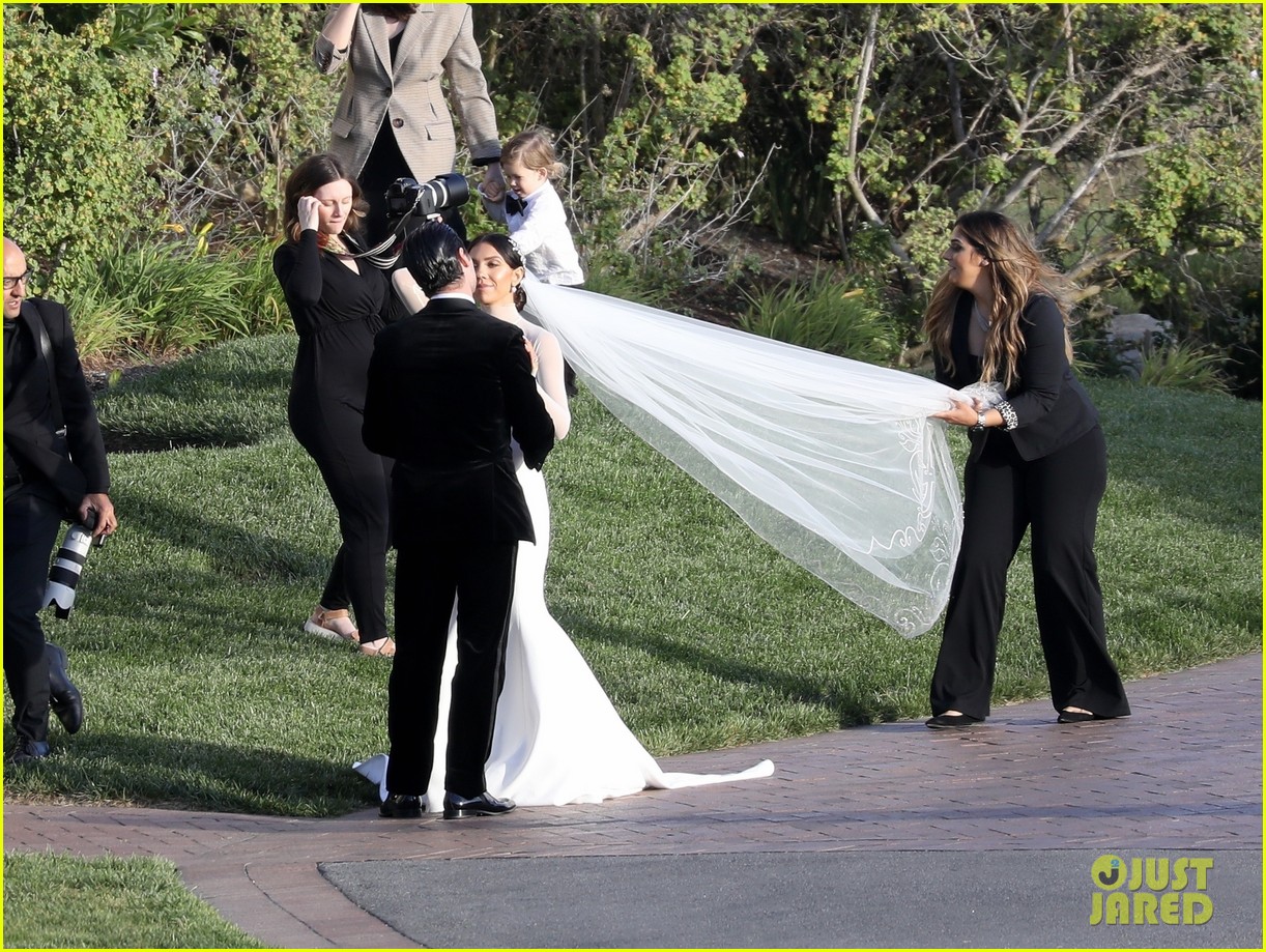 Val Chmerkovskiy Marries Jenna Johnson in Romantic Oceanfront Ceremony