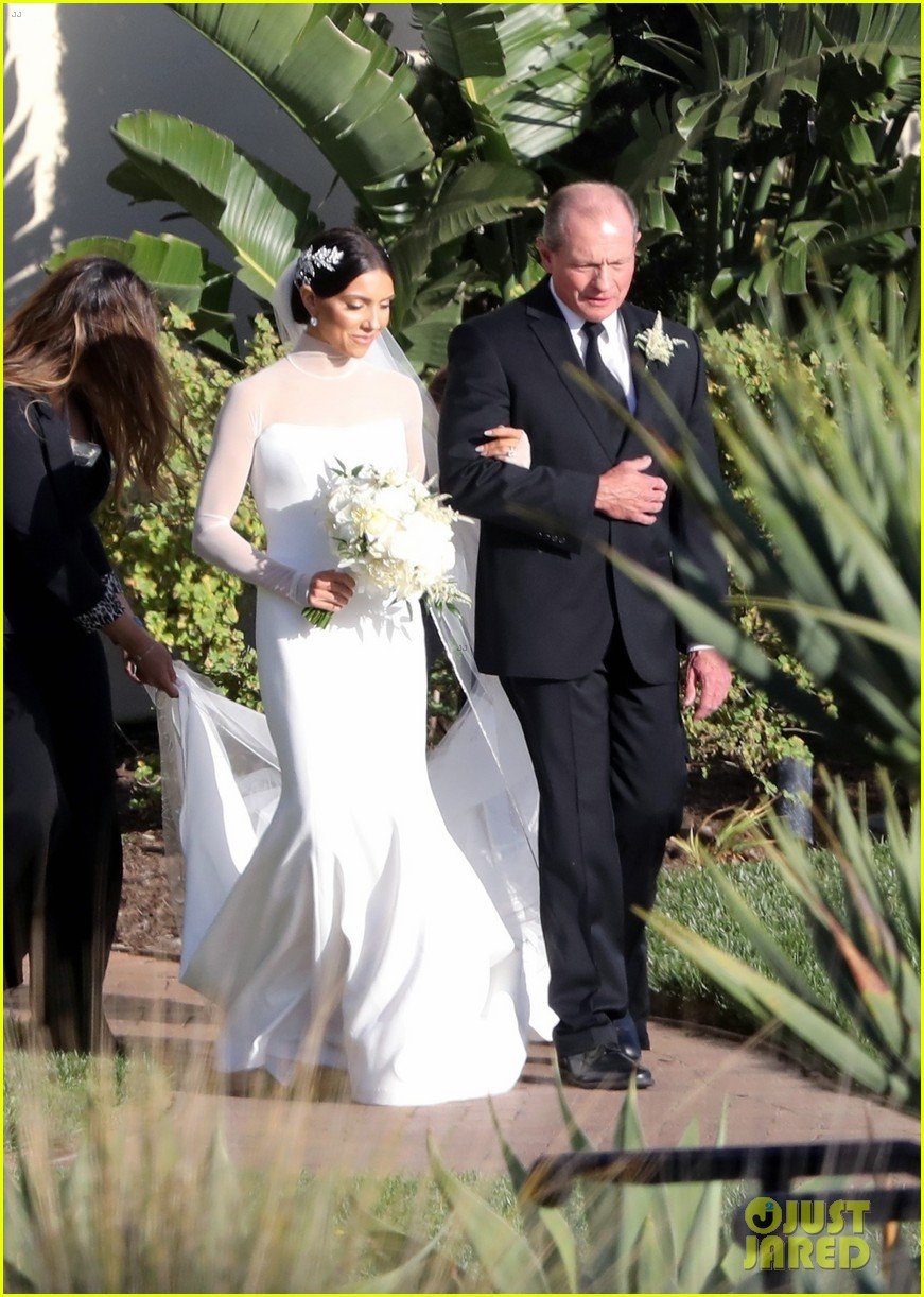 Val Chmerkovskiy Marries Jenna Johnson in Romantic Oceanfront Ceremony
