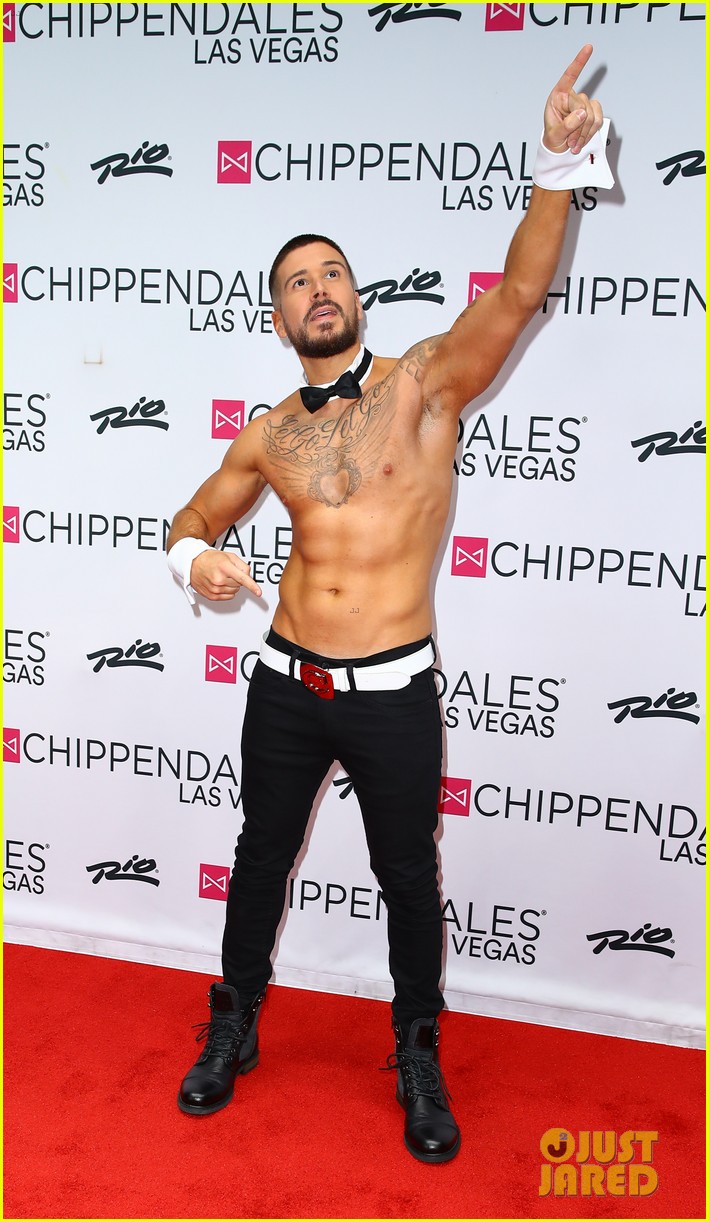 Jersey Shore's Vinny Guadagnino Shows Off His Buff Bod at Chippendales