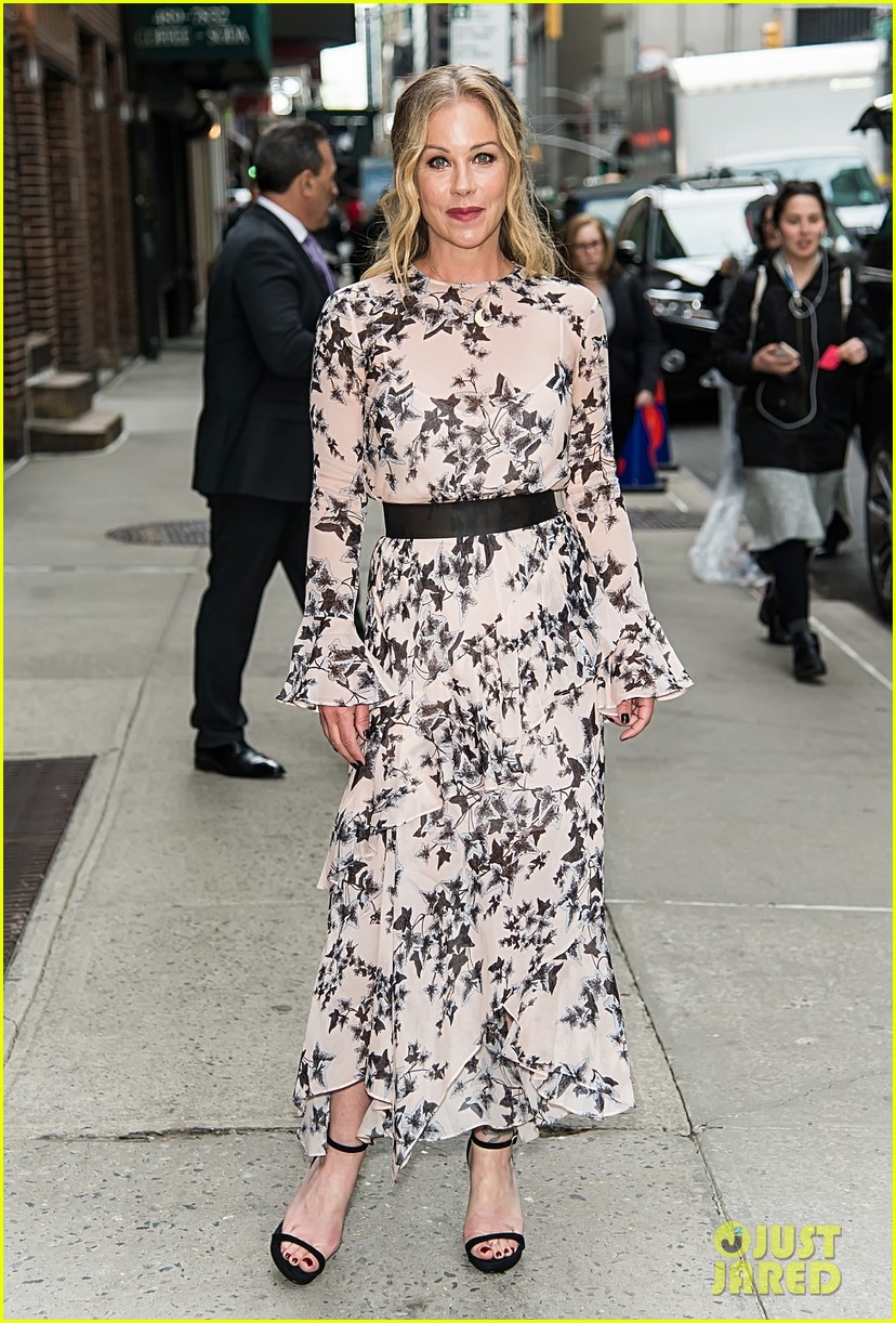 Christina Applegate Reveals She Has a Second Job Librarian! Photo