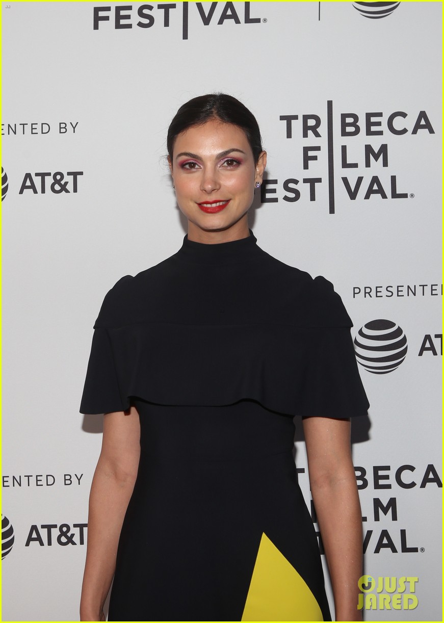 Morena Baccarin & Ben Mckenzie Join Alec & Hilaria Baldwin at 'Framing