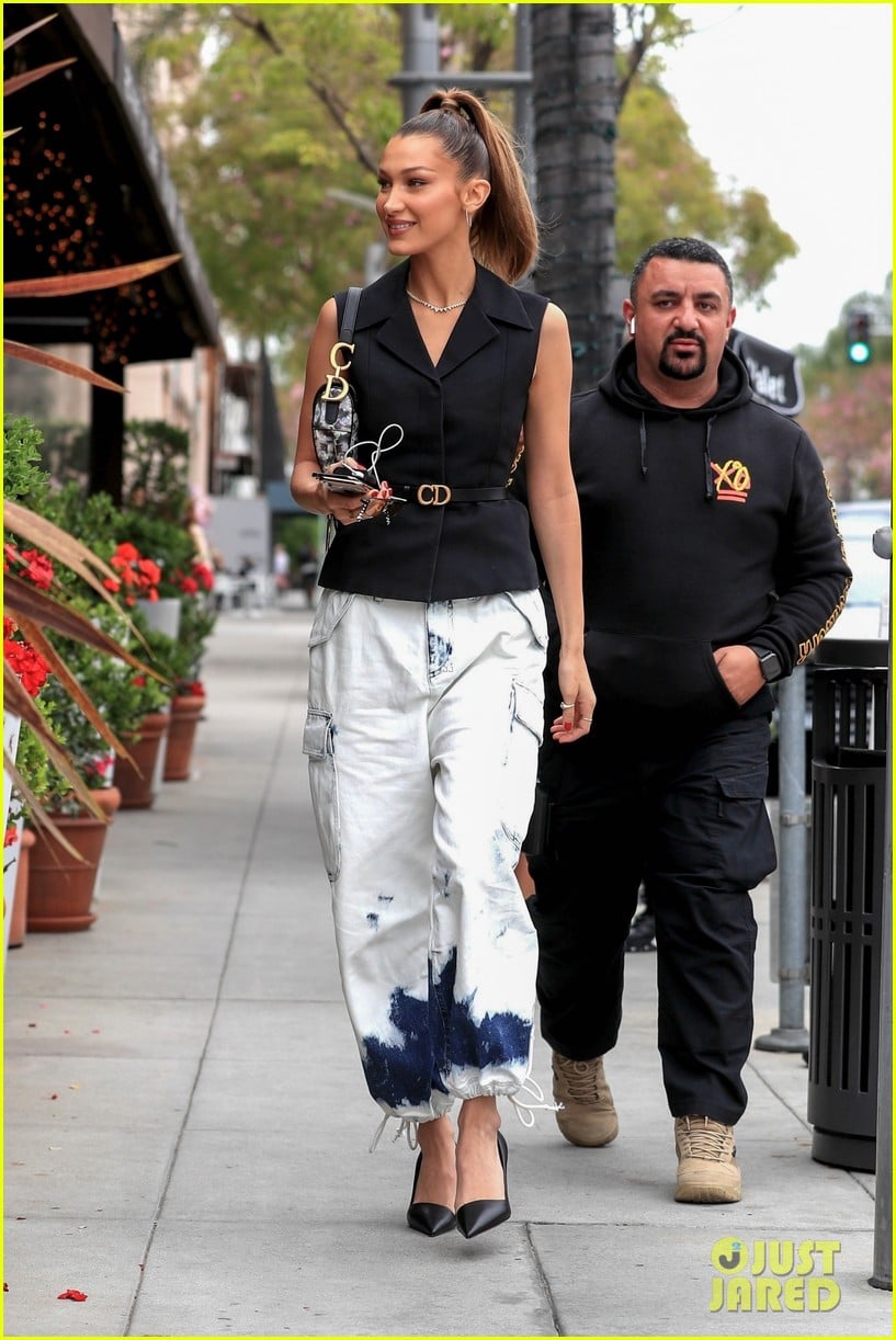 bella hadid struts her way to lunch in beverly hills 01