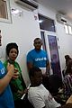 orlando bloom visits children displaced by cyclone idai in mozambique 02