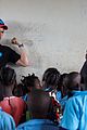 orlando bloom visits children displaced by cyclone idai in mozambique 19