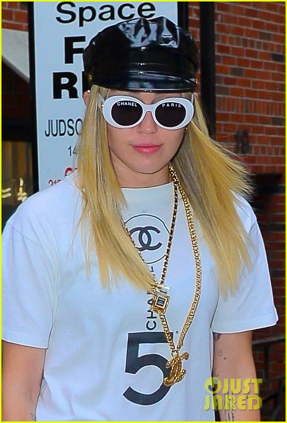 Miley Cyrus Announces New Song's Release Date! Photo 4288874 Miley