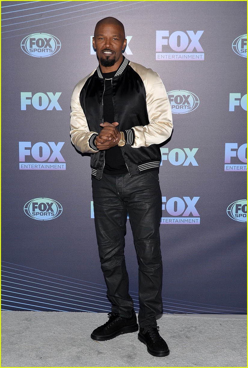 Jamie Foxx Dax Shepard Are All About Game Shows At Fox Upfronts Event Photo Cat Deeley Dax Shepard Fred Savage Jamie Foxx Jenny Mccarthy Mary Murphy Nick Cannon Nigel