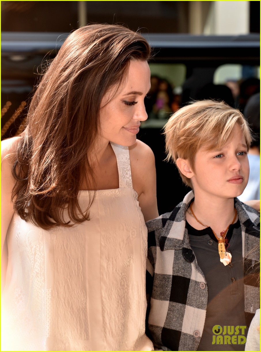 Here's How Angelina Jolie Celebrated Shiloh's 13th Birthday!: Photo 4299708  | Angelina Jolie, Celebrity Babies, Shiloh Jolie Pitt Pictures | Just Jared