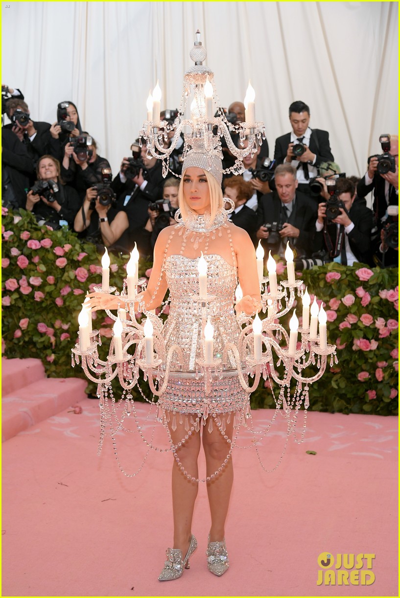 Katy Perry Wears Chandelier to Met Gala 2019! Photo 4285223 Katy