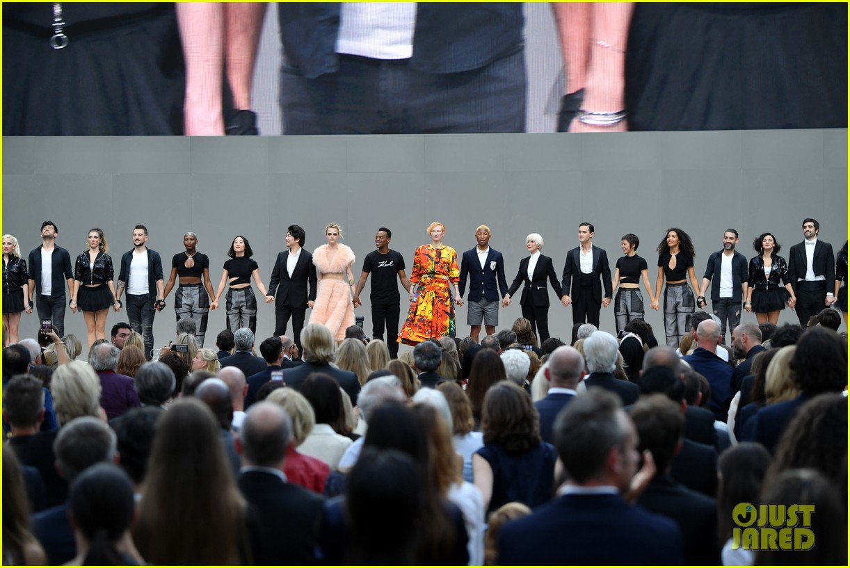 Cara Delevingne & Tilda Swinton Honor Karl Lagerfeld at Tribute Event