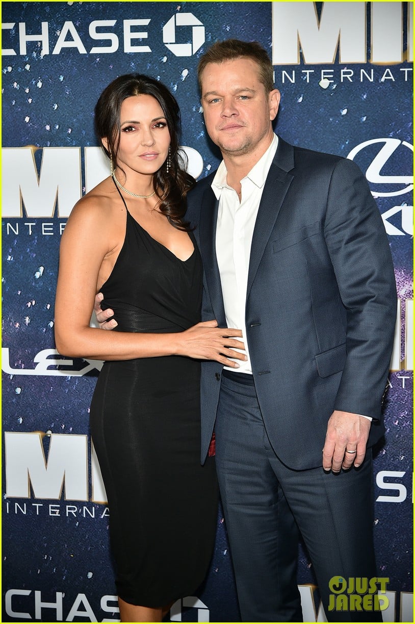 Matt Damon Supports BFF Chris Hemsworth at 'MIB International