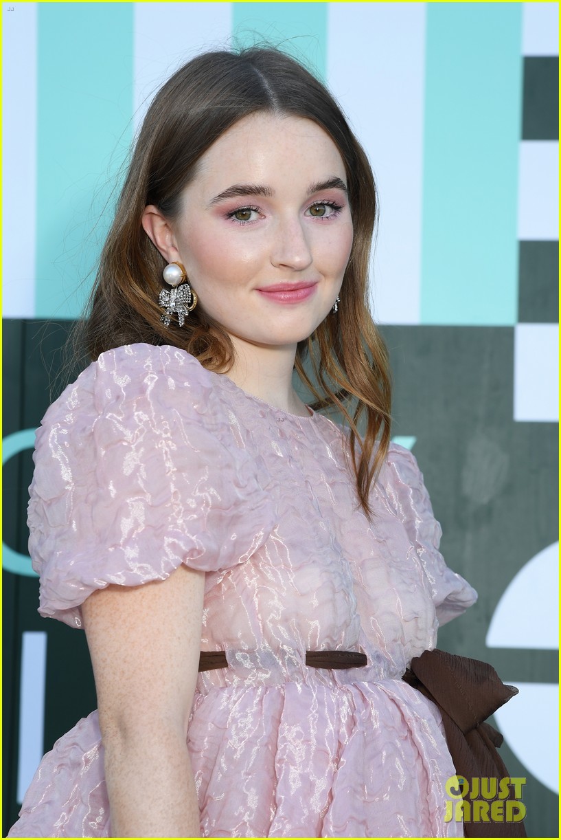 Photo: kaitlyn dever amandla stenberg miu miu show 02 | Photo 4316537