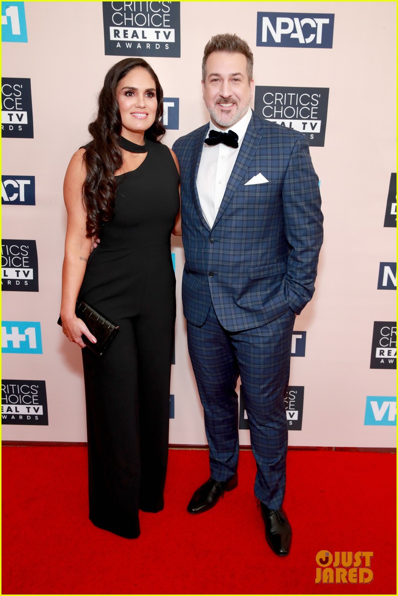 Joey Fatone & Girlfriend Izabel Araujo Have Been Walking the Red Carpet