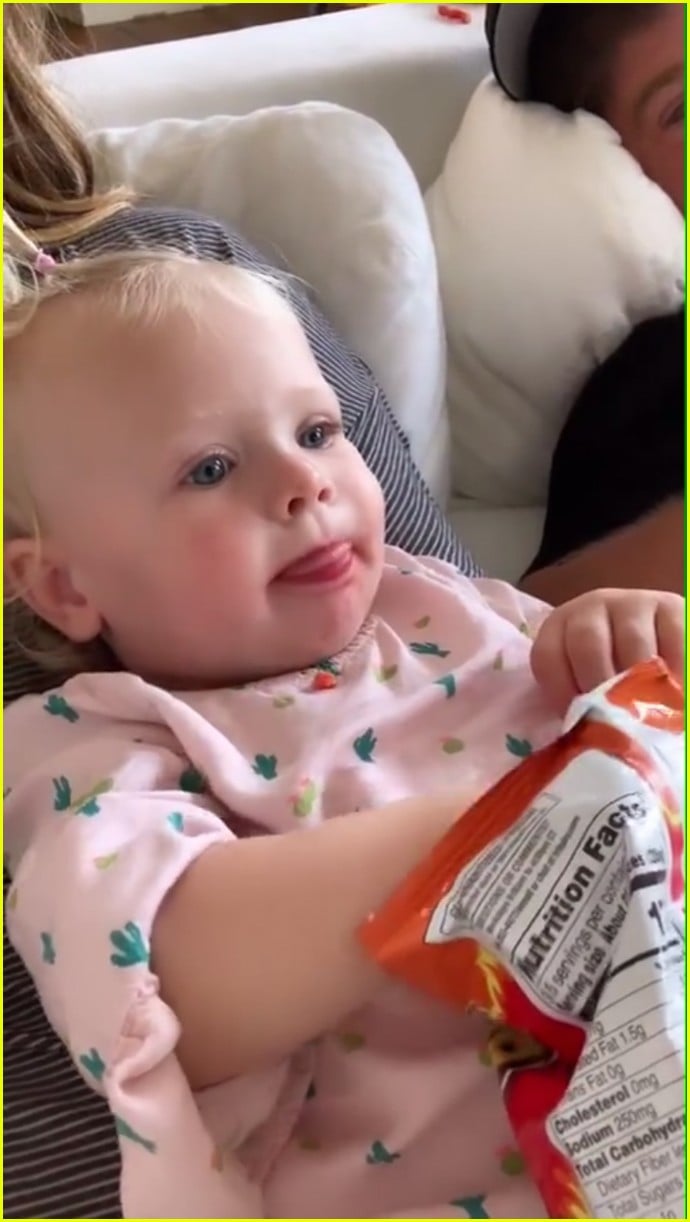 April Love Geary Defends Feeding 16MonthOld Daughter Flamin' Hot